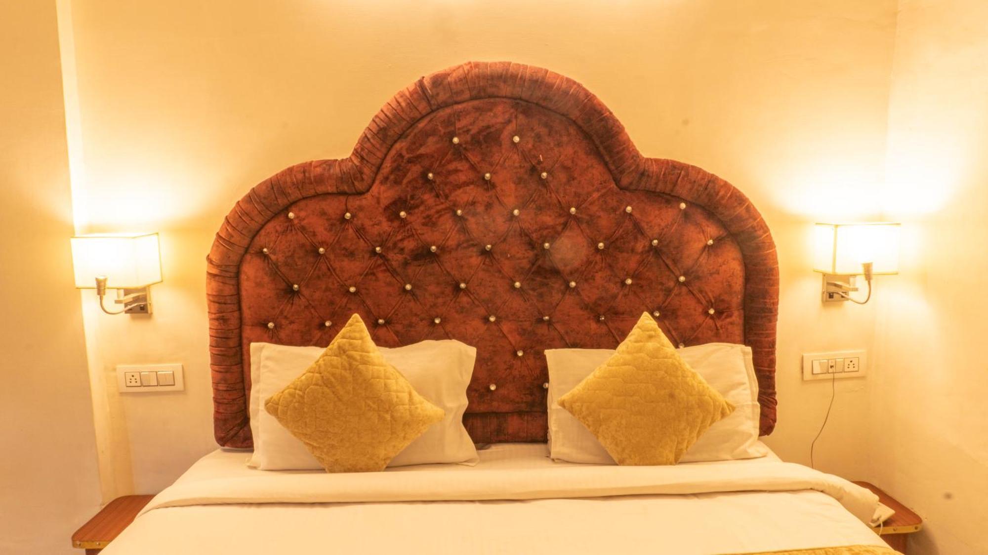 The Neeraj Palace Rishīkesh المظهر الخارجي الصورة